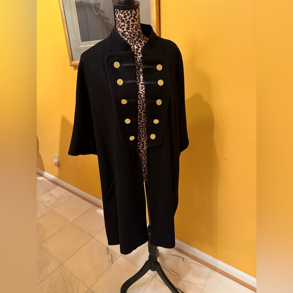Gold button cape